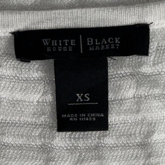 White House Black Market White Knit Top XS Rayon Blend Button Shoulder Blouse - Picture 5 of 6